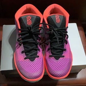 Kyrie 1